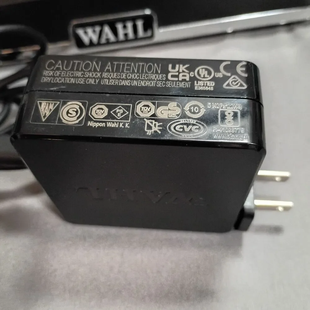 Wahl Power Station - Multi-Charge 3 Tools At Once Used